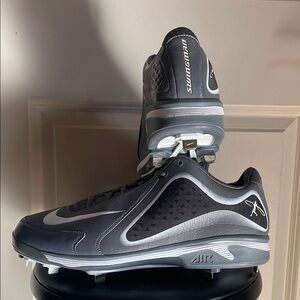 Men's Gray Cleats